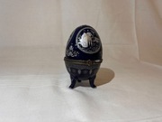 Porcelanowa Szkatułka w Kształcie Jajka - Vintage