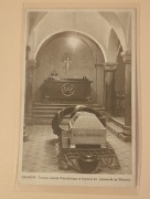 Srebrna trumna Józefa Piłsudskiego w krypcie św. Leonarda na Wawelu (sepia)