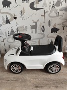 Auto jeździk pchacz biały Audi efekty dźwiękowe schowek Polesie 