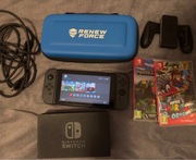 Nintendo Switch + Super Mario Odyssey + Minecraft + etui