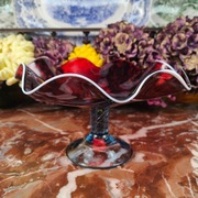 Ręcznie robiona szklana patera na stopce - 26 cm