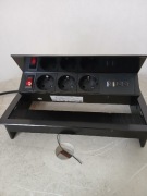 Listwa zasilająca do zabudowy 2 USB C PD 30 W,