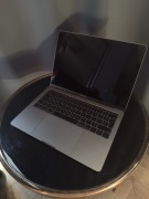 MacBook Pro 13 2017 (Intel Core i5, 8GB RAM, 128GB SSD)