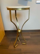 Stolik / podstawka pod kwiaty 70 cm – imitacja marmuru, styl glamour/loft