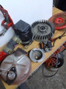 Dzik traktorek MF 70 aparat zapłonowy filtr tłumik wentylator