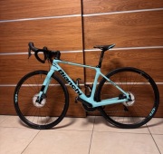 BIANCHI Infinito XE - karbonowa szosa endurance (rozmiar 50)