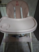 Krzesełko do karmienia 