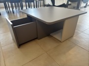 Stolik VOX z szufladami 80x80x35cm