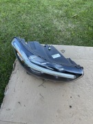 Volvo xc40 Lampa przednia prawa 2020r.