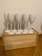 Sprzedam piękne plastikowe kieliszki do napojów