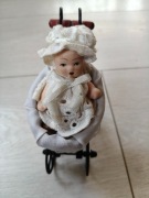 lalka  kolekcjonerska + wózek kolekcjonerski 