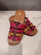 Piękne kolorowe klapki, sandały ze skóry naturalnej. 