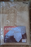 Obrus plamoodporny z gipiurą 140x220 beżowy .