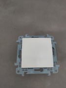 Simon 10 włącznik pojedynczy biały 