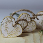 Ręcznie malowane drewniane ozdoby świąteczne - serduszka zestaw 6 sztuk