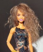 Peruka, włosy dla lalki Barbie brązowa wełna   9,5-10cm obwodu głowy