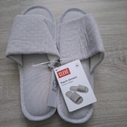 Kapcie damskie domowe CLEVE – szare, rozmiar 41