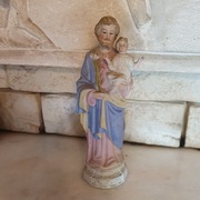 Figura z porcelany bez uszkodzeń=23 cm.