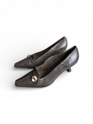 Czekoladowe skórzane szpilki czółenka Stuart Weitzman kitten heels vintage