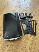 Skaner Epson Perfection V500 Photo | Komplet ramek 35mm i 120 | Stan bdb