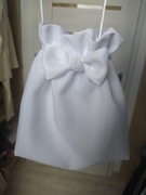 Torebki komunijne. Torebka komunijna. Torebka do alby z rypsową kokardką.