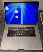 Apple MacBook Pro 15” Touchbar