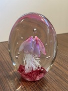 Śliczna szklana ozdoba przycisk do papieru