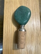 korek do wina  z kamieniem naturalnym zielonym. 86g - cięzki stary piekny