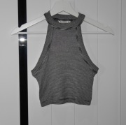 *PULL&BEAR* śliczna dopasowana krótka bluzeczka 36