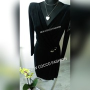 Elegancka czarna sukienka firmy SIMPLE