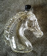 Butelka szklana nowa w kształcie głowy konia , 350 ml