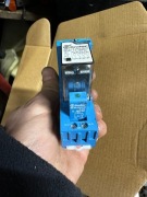 Finder przekaznik 24v 7a nowy