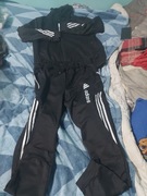 czarny dres sportowy męski 