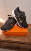 Buty dziewczęce Nike Winflo 36.5