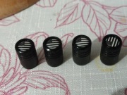 Nakrętki na wentyl samochodowy 4 szt