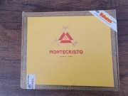 Humidor kubańskich cygar MONTECRISTO NO 2