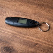 Cyfrowy miernik ciśnienia ciśnieniomierz manometr