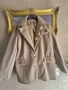 Żakiet marynarka płaszczyk damski  beżowy/fango na podszewce złote guziki