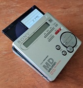 SONY MZ-R70 MiniDisc Walkman MD