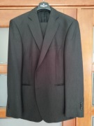 Garnitur Sunset Suits sprzedaż na cele charytatywne