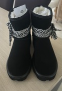 Buty UGG czarne 38-38,5 
