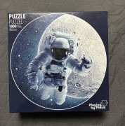 Puzzle 1000 el. Astronauta na Księżycu