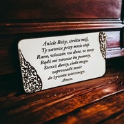 Tabliczka Grawerowana na Białej Płycie HDF