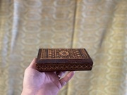 Drewniane pudełko na biżuterię