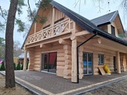 Sprzedam piękny dom z bali okrągłych świerkowych naturalnych.