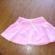 piękna rozkloszowana spódniczka -rozmiar 74cm
