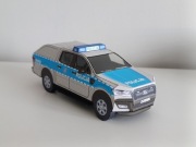 Policja radiowóz ford terenowy model kartonowy milicja Mo resorak