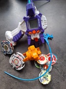 Beyblade wyrzutnia elektroniczna bąki spinery metal i plastik