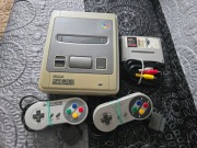 SNES PAL + Pady i kabel AV
