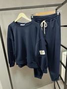 Granatowy komplet dresowy